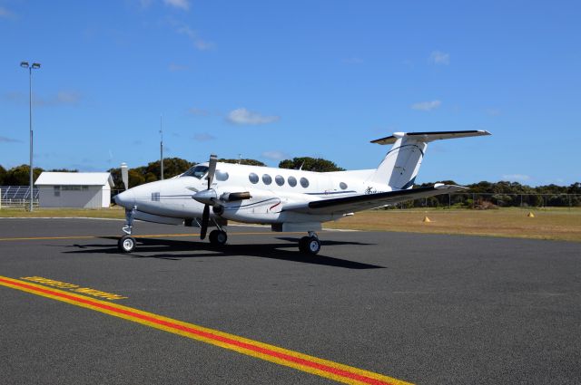 Beechcraft Super King Air 200 (VH-ZMP) - Ausjet Kingair at Flinders Island, Nov 2017