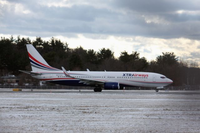 Boeing 737-800 (N917XA)