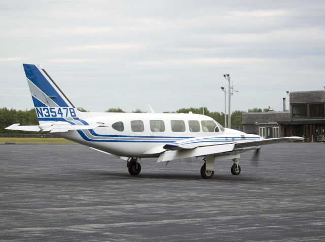 Piper Navajo (N3547B)