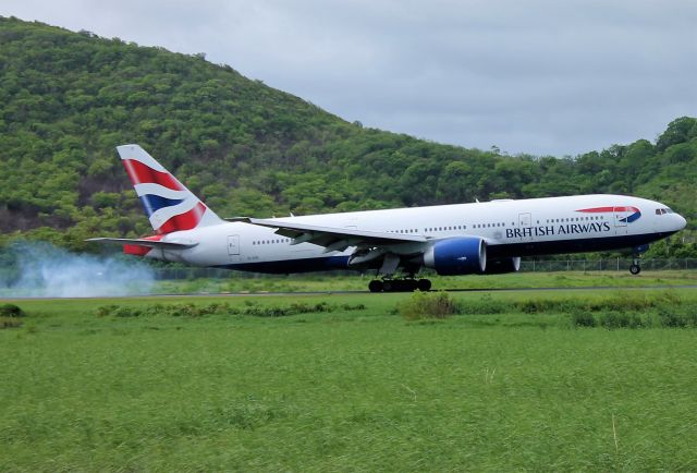 Boeing 777-200 (G-VIIO)