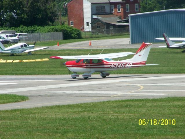 Cessna Cardinal (N34542) - Sentimental Journey 2010.