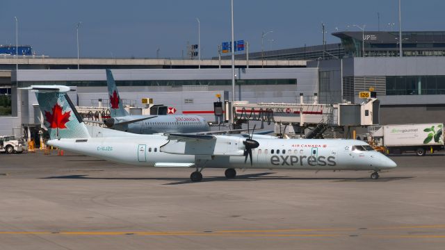 de Havilland Dash 8-400 (C-GJZG) - Air Canada Express Bombardier DHC-8-402Q Dash 8 C-GJZG in Toronto 