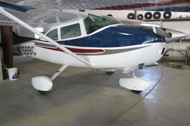 Cessna Skylane (N759BC)