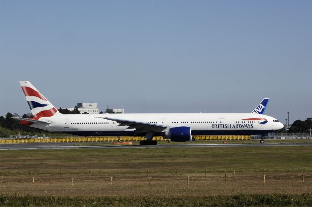 BOEING 777-300 (G-STBF) - Departure at Narita Intl Airport R/W16R on 2012/11/04