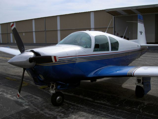 N6693U — - 1963 M20C