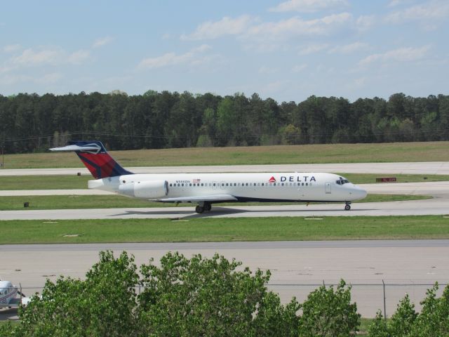 Boeing 717-200 (N988DN) - Delta 717-200 to Atlanta! (4/2/16)