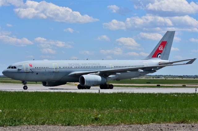 Airbus A330-200 (ZZ330) - Royal Air Force Airbus KC2 Voyager (A330-243MRTT) arriving at YYC on June 4.