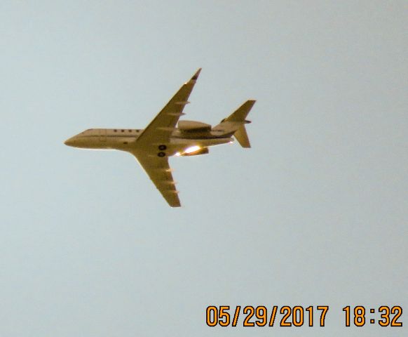 Canadair Challenger 350 (N797KC)