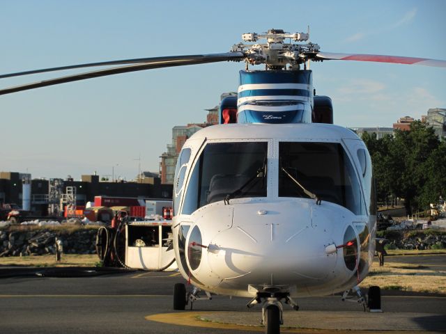 Sikorsky S-76 (C-GHJL)