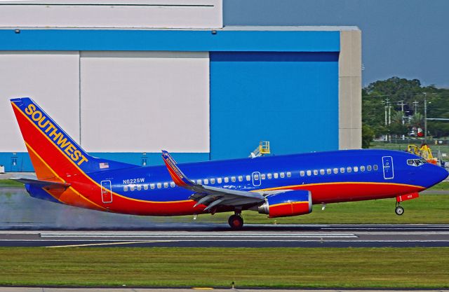 Boeing 737-700 (N622SW)