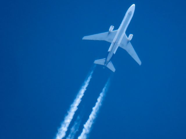 Boeing MD-11 (N572FE)