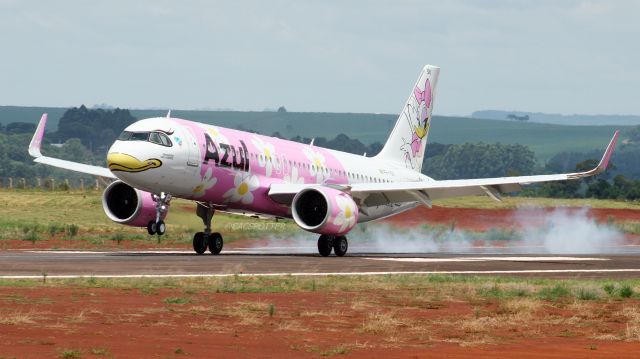 Airbus A320 (PR-YSK)