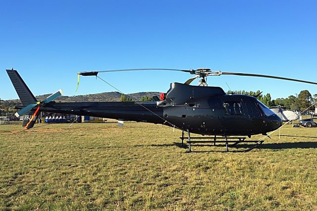Eurocopter AS-350 AStar (VH-LVM)
