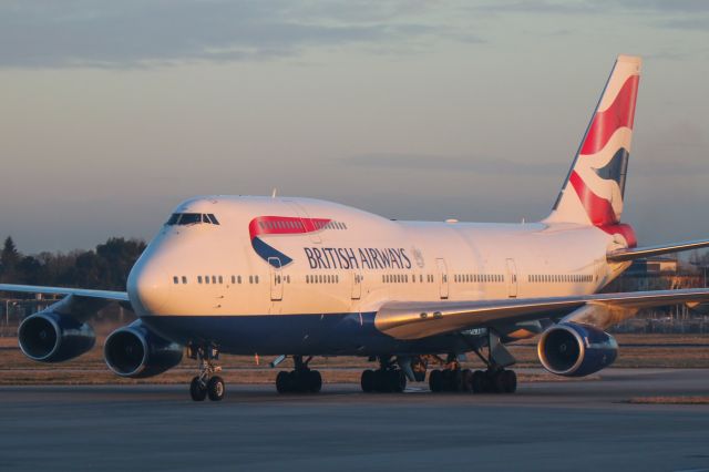 Boeing 747-200 (G-CIVF)