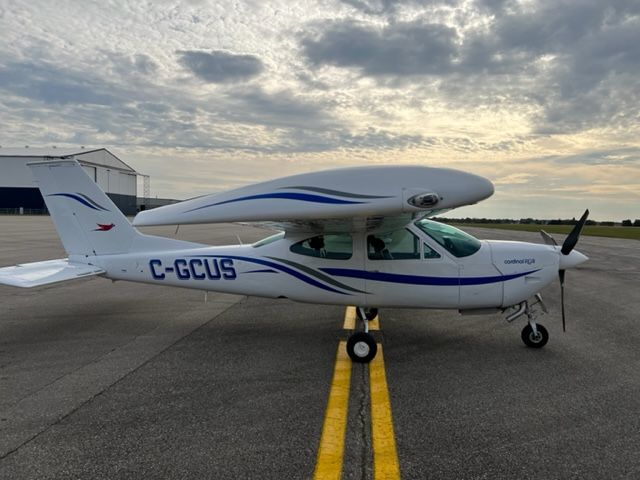 Cessna 177RG Cardinal RG (C-GCUS)