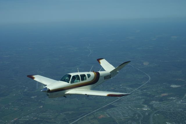 Beechcraft 35 Bonanza (N655Q)