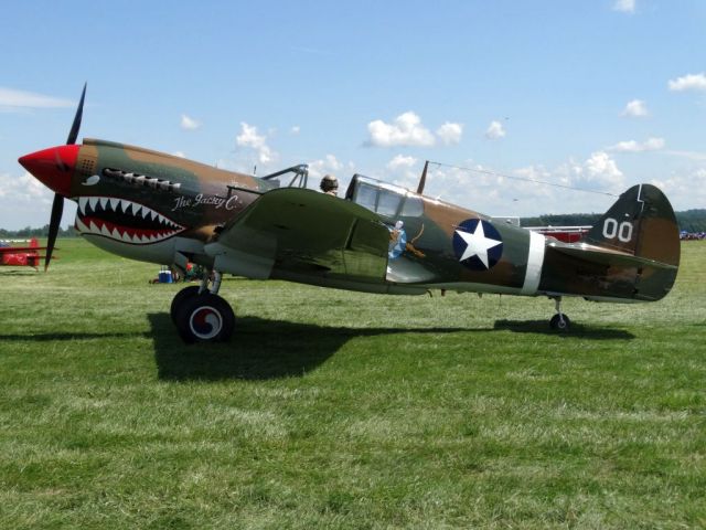 CURTISS Warhawk (N1232N)