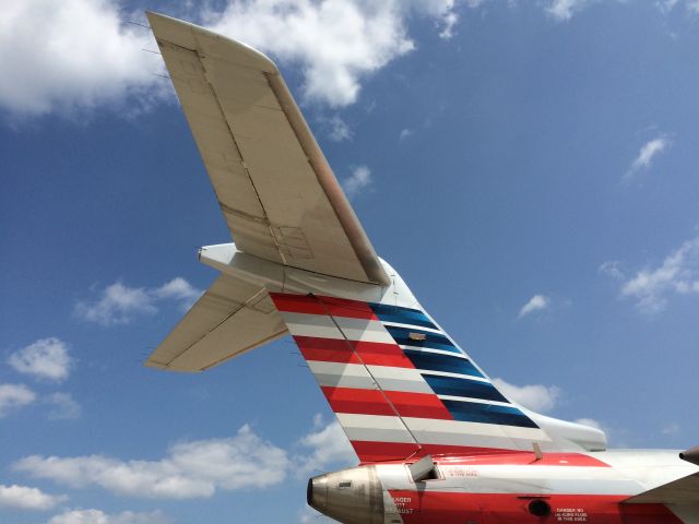 Canadair Regional Jet CRJ-700 (N500AE)