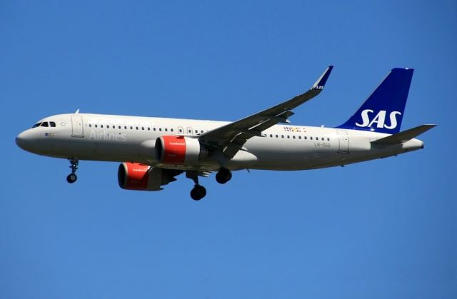 Airbus A320 (LN-RGO)