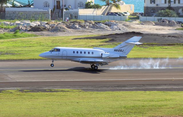 Hawker 800 (N812GJ)