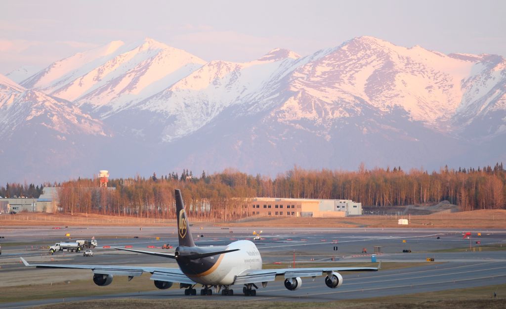Boeing 747-400 (N570UP)