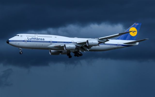 BOEING 747-8 (D-ABYT)