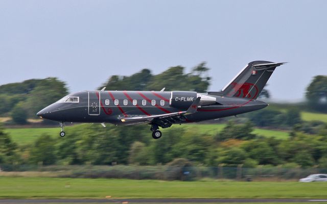 Canadair Challenger (C-FLMK) - cl-600 c-flmk about to land at shannon 12/8/16.