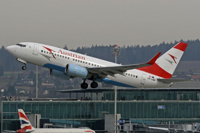Boeing 737-700 (OE-LNN)