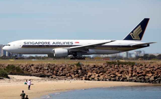 Boeing 777-200 (9V-SQN) - Take Off Roll on Rwy 34L