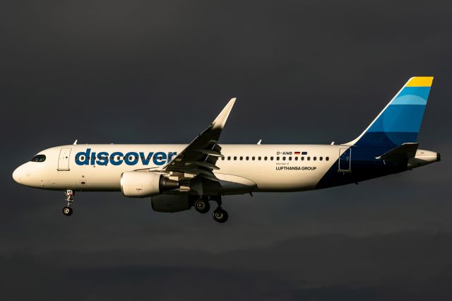 Airbus A320 (D-AIWB)