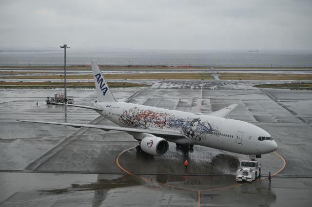 Boeing 777-200 (JA745A) - 18.Mar.2023br /Rainy Conditions !!