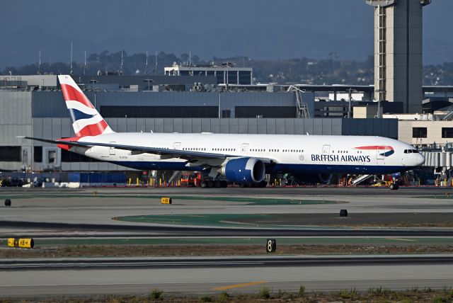 BOEING 777-300 (G-STBJ)