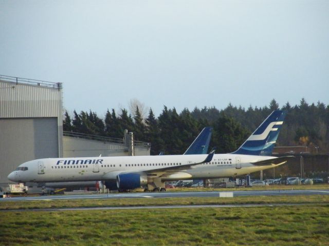 Boeing 757-200 (EI-LBR)