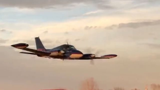 Cessna 310 (N166AM)