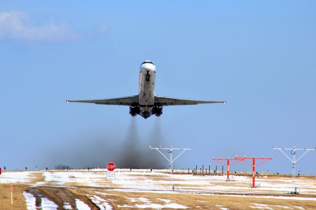 McDonnell Douglas MD-83 (N407NV) - Thrusting Off to Las Vegas from sunny...but cold...Appleton International.