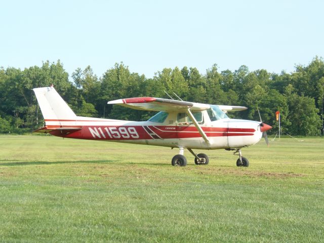 Cessna Commuter (N11599) - 74 C150L