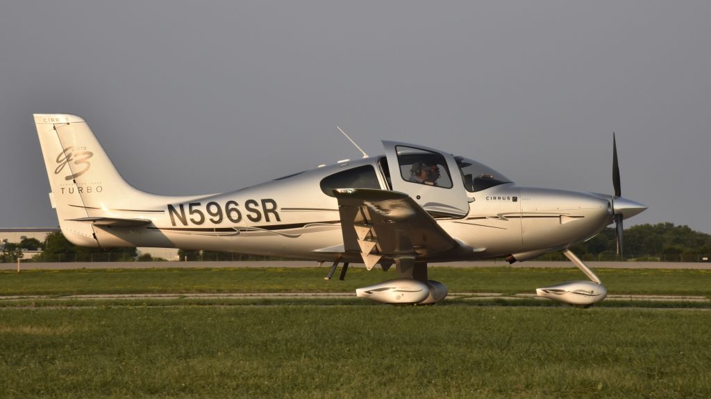 Cirrus SR-22 (N596SR) - Airventure 2019