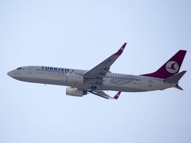 Boeing 737-800 (TC-JHE) - Sabiha Gökçen airport, Istanbul, Turkey | 15 SEP 2014.