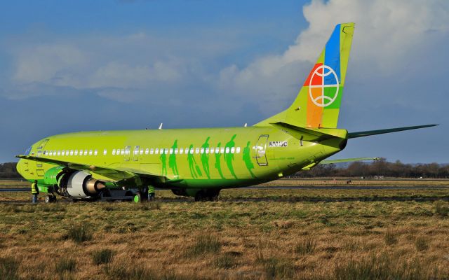 BOEING 737-400 (N301SC) - 15/1/14.