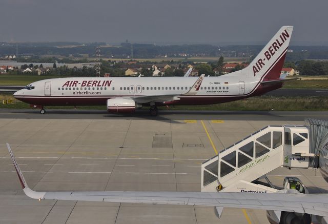 Boeing 737-800 (D-ABBE) - Air Berlin - Boeing 737-86J C/N 30881/1067 - D-ABBE - Taxiing in to the gate at Dortmund - 2004-08-01.