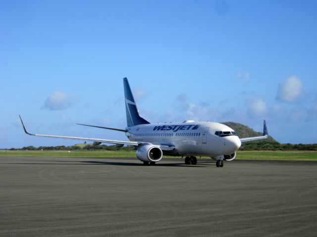 Boeing 737-700 (C-GLWS)