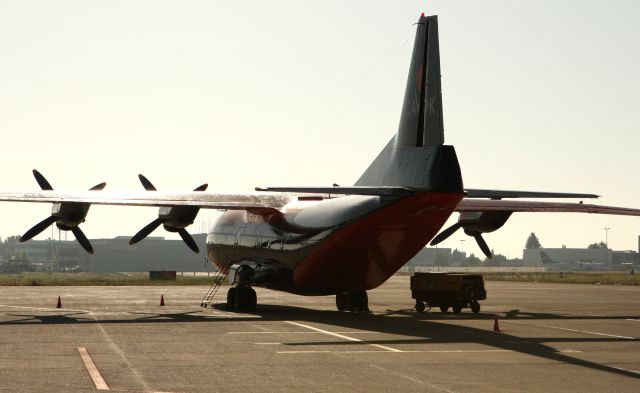 Antonov An-12 (UR-CKL)