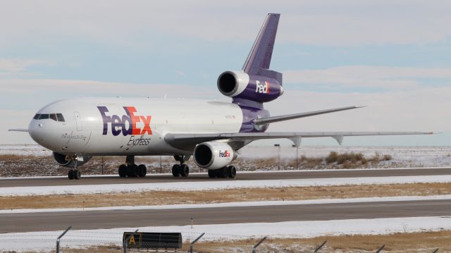 McDonnell Douglas DC-10 (N313FE) - Taking the new lens out for a test run