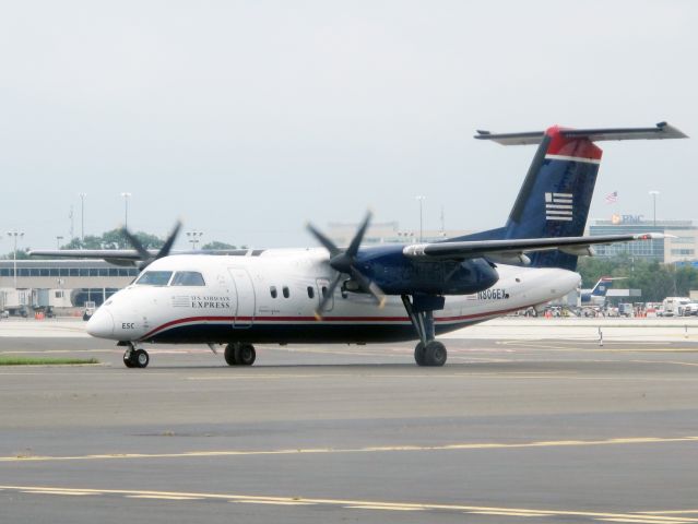 de Havilland Dash 8-100 (N806EX) - A busy day at Philly.