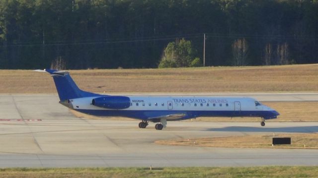 Embraer ERJ-145 (N806HK)