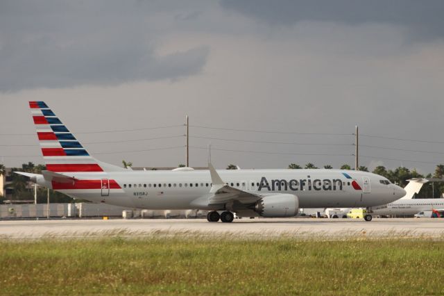 Boeing 737 MAX 8 (N315RJ) - We saw this airplane again last evening the 6th of June and it looks like it is coming to MIA on a regular basis. Click on full. 