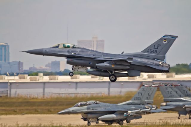 — — - Luke AFB F-16 landing in JRB