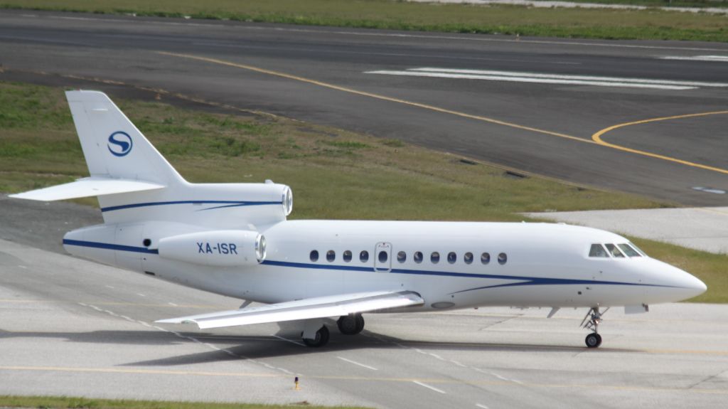 Canadair Challenger (XA-ISR)
