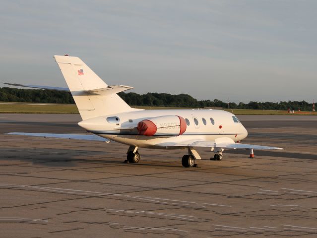 Dassault Falcon 20 (N960TX) - Dassault builds very good business jets. High cruise speed and good short field performance. Raw photo courtesy of LEARJETMIAMI - thank you!