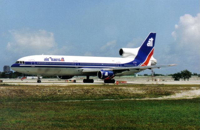 Lockheed L-1011 TriStar (C-FTNG)